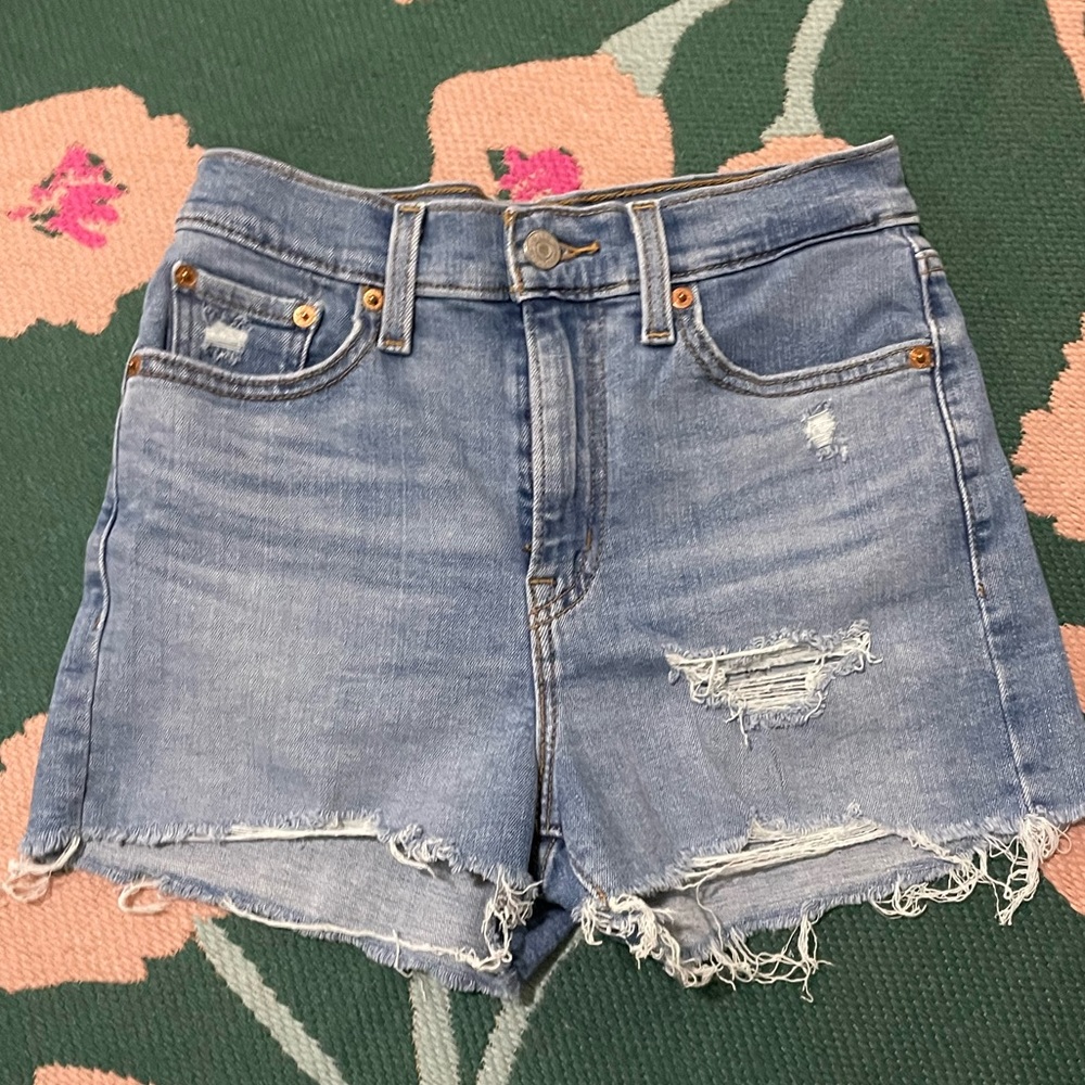 Levi shorts